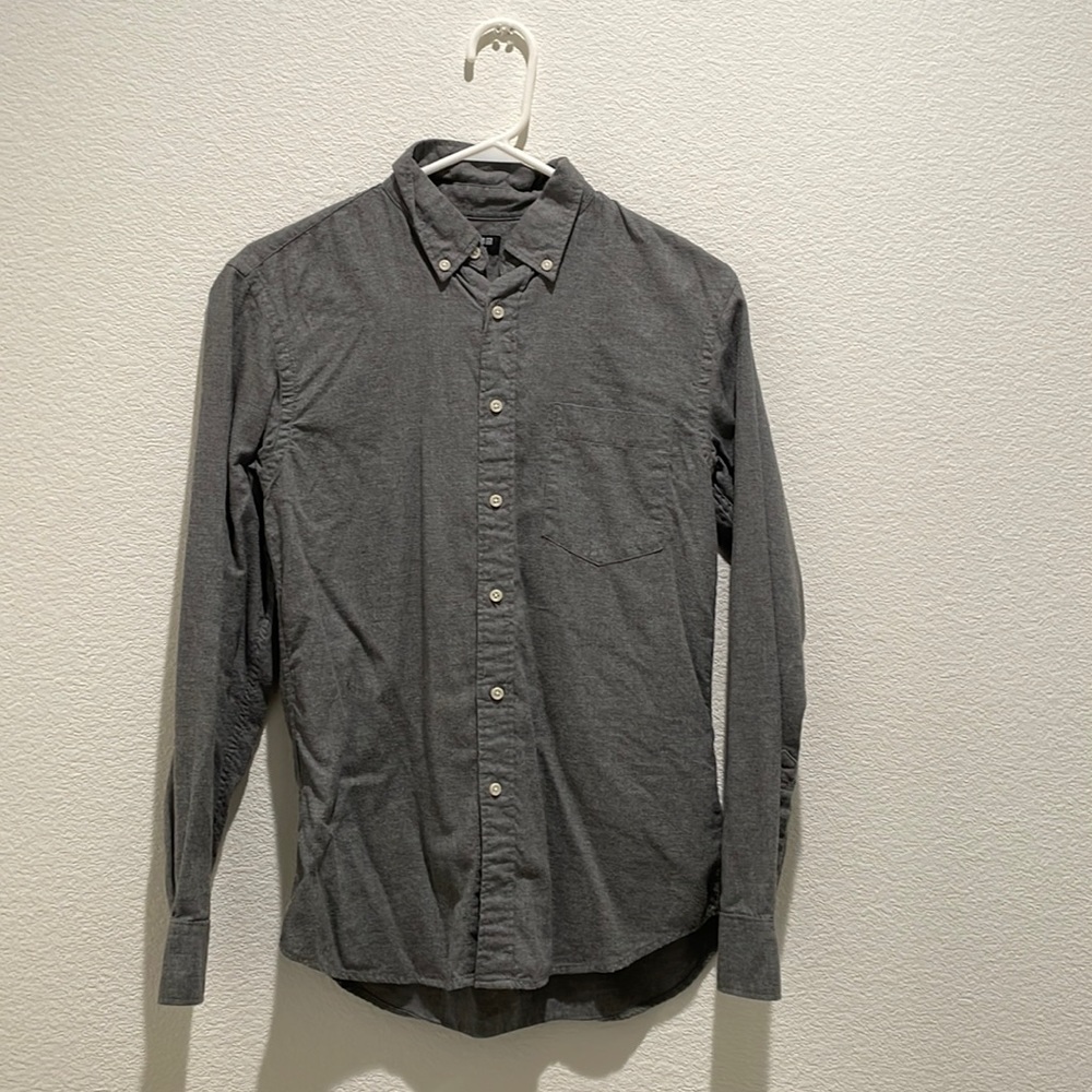 Button up shirt.